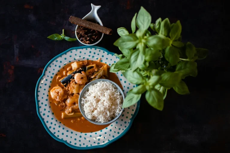 Kids Massaman Curry with Chicken Massaman Curry Wok House Specialities Wok House logo Wok House Tg. Mureș Autentic Thai Contact Wok House Tg. Mureș restaurant tg mures targu mures livrare mancare restaurant thai restaurant autentic thai kitchen mancare thai livrare mures mancare mures thai mures taste of thailand thai food mures livrare rapida meniu thai