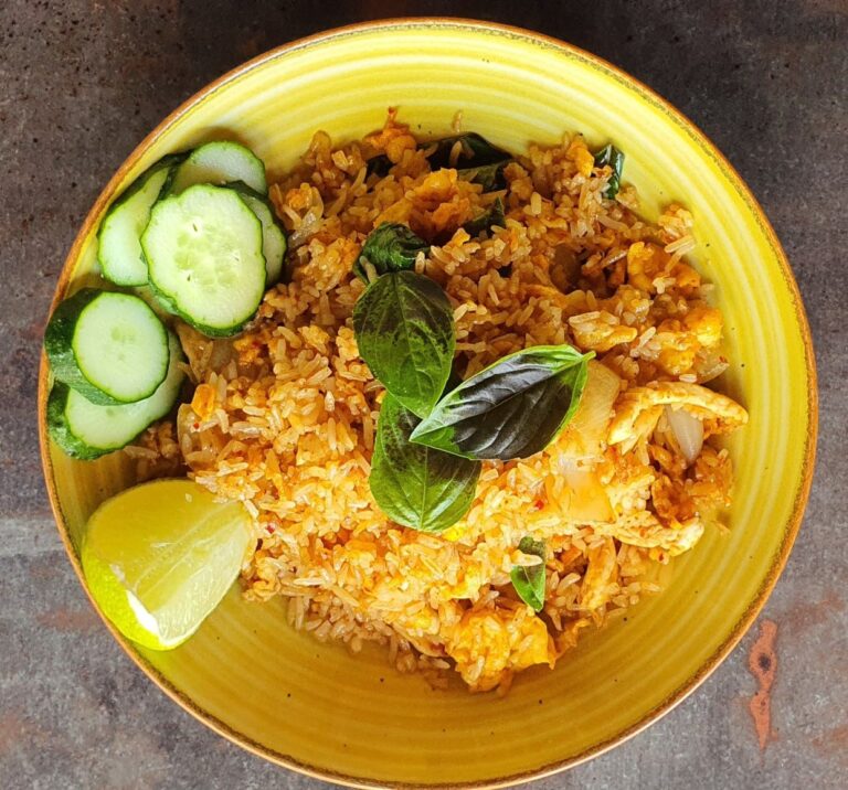 Fried Rice Chilli Fried Rice Wok House Specialities Wok House logo Wok House Tg. Mureș Autentic Thai Contact Wok House Tg. Mureș restaurant tg mures targu mures livrare mancare restaurant thai restaurant autentic thai kitchen mancare thai livrare mures mancare mures thai mures taste of thailand thai food mures livrare rapida meniu thai